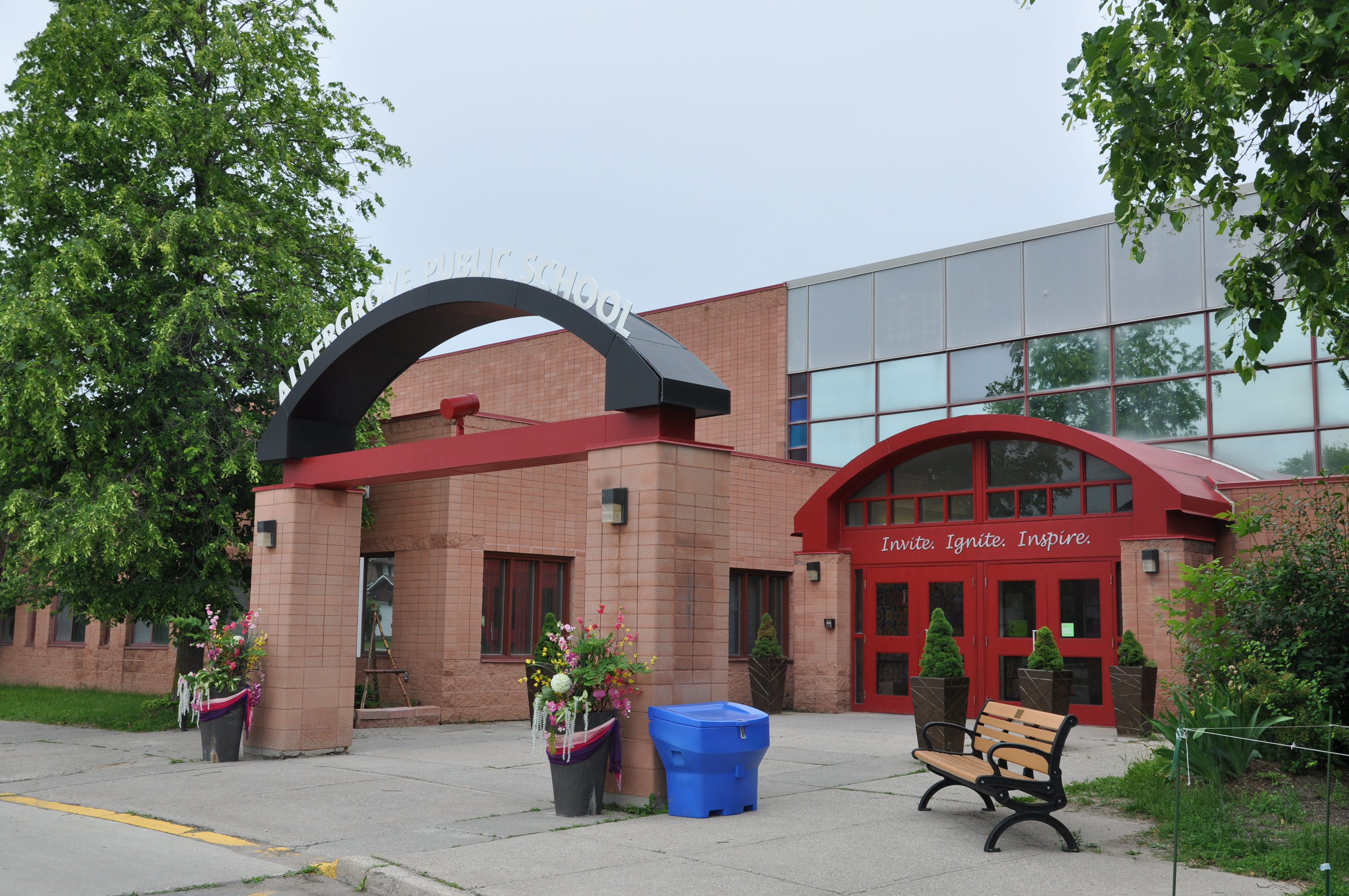 Aldergrove Public School Photo