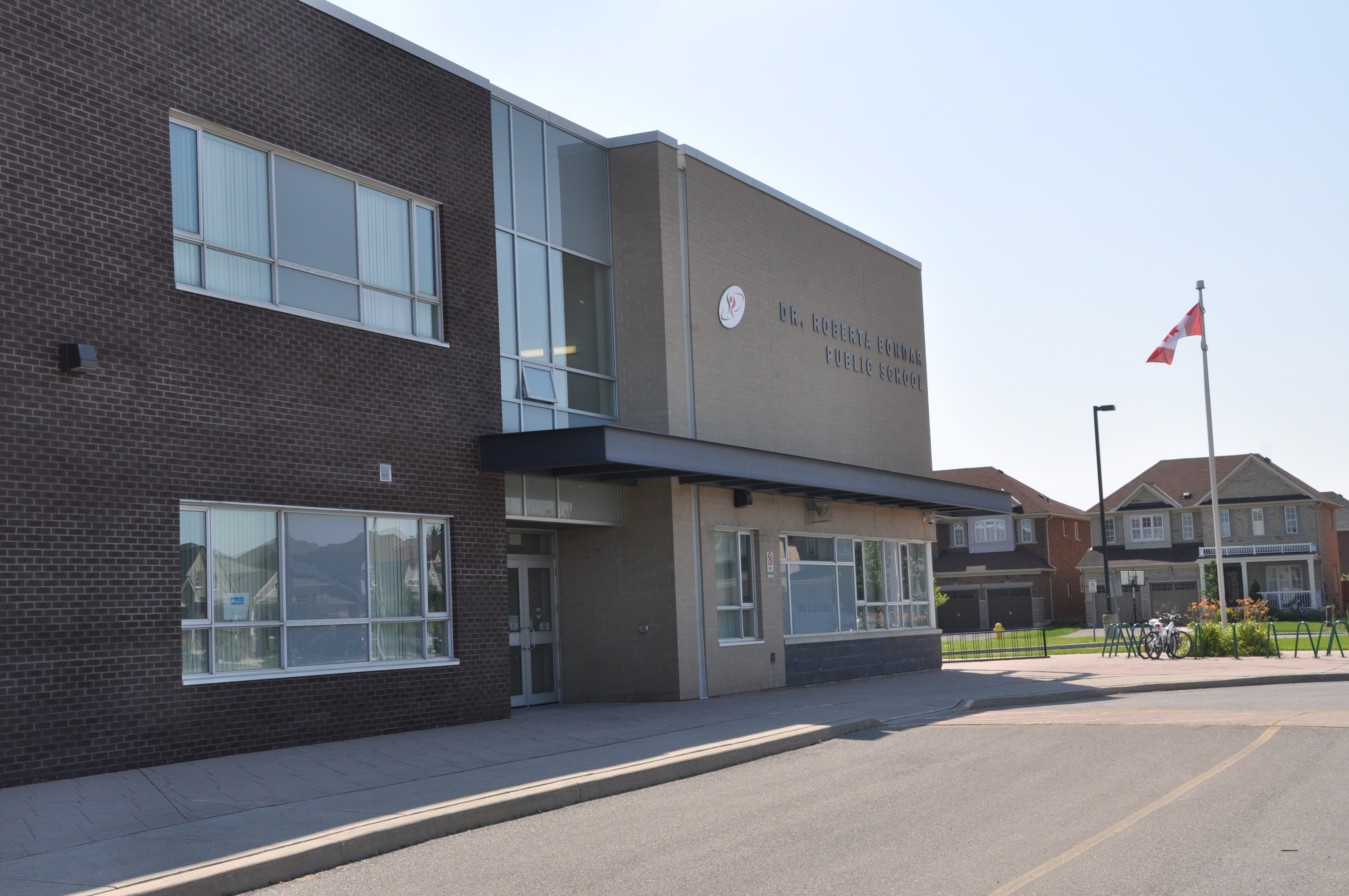 Dr Roberta Bondar Public School photo