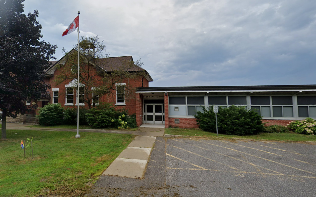 Deer Park Public School photo