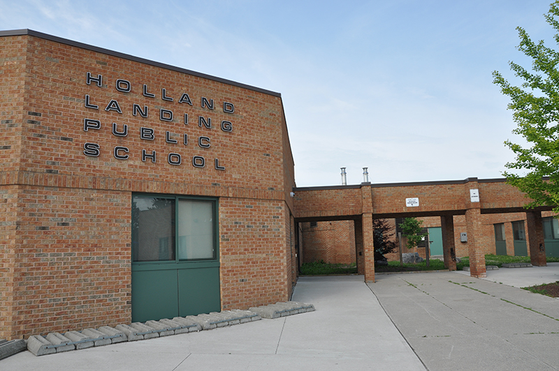 Holland Landing Public School photo