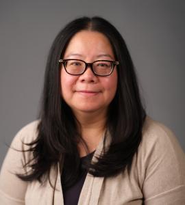Elizabeth Lau 